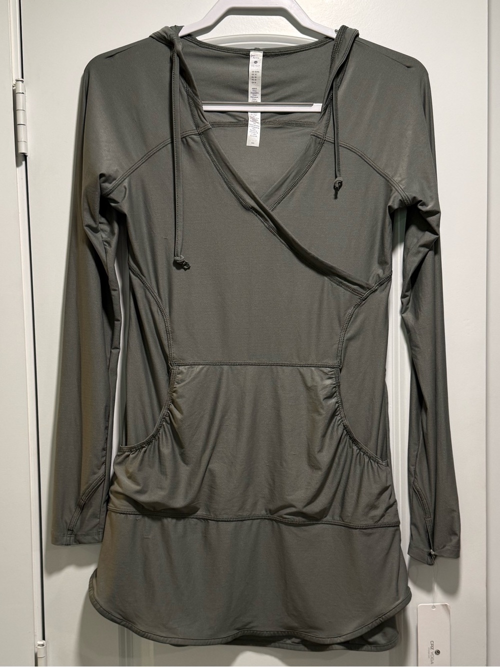 CRZ YOGA Grey Sage Outdoor Hoodie